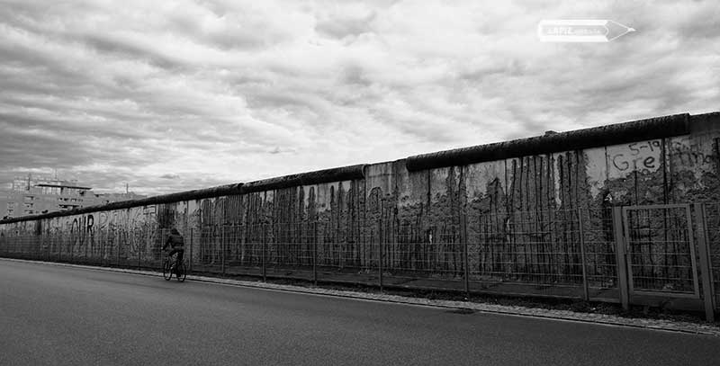 Muro de Berlín que rodea Tophograpie des Terrors